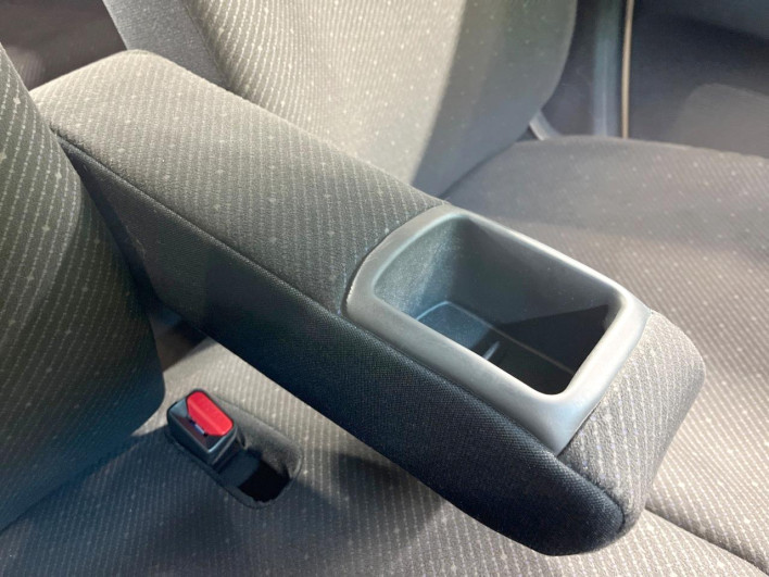 2014 Honda N-BOX DBA-JF1 (UW-6a238fa79f3eb)[27]