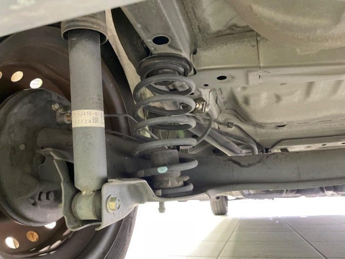 2017 Honda N-BOX DBA-JF1 (UW-6a238faaa182e)[24]