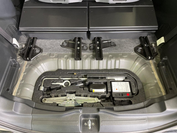 2017 Honda N-BOX DBA-JF1 (UW-6a238faaa182e)[26]