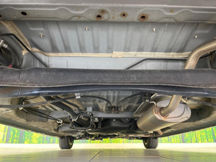 2018 Honda N-BOX CUSTOM DBA-JF3 (UW-6a238fadcee21)[24]