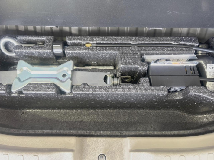 2018 Honda N-BOX DBA-JF3 (UW-6a238fb21202b)[9]
