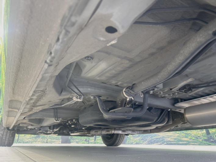 2018 Honda N-BOX DBA-JF3 (UW-6a238fb21202b)[15]