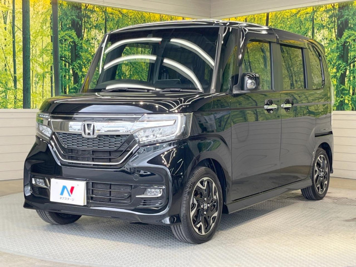 2018 Honda N-BOX CUSTOM DBA-JF3 (UW-6a238fb2590b6)[18]
