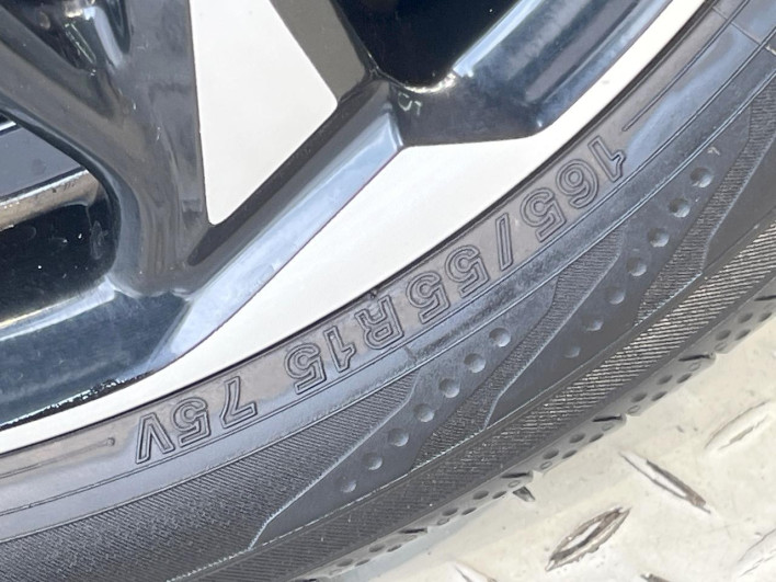 2018 Honda N-BOX CUSTOM DBA-JF3 (UW-6a238fb2590b6)[9]