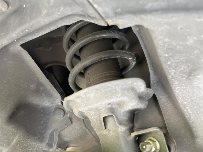 2018 Honda N-BOX CUSTOM DBA-JF3 (UW-6a238fb2590b6)[13]