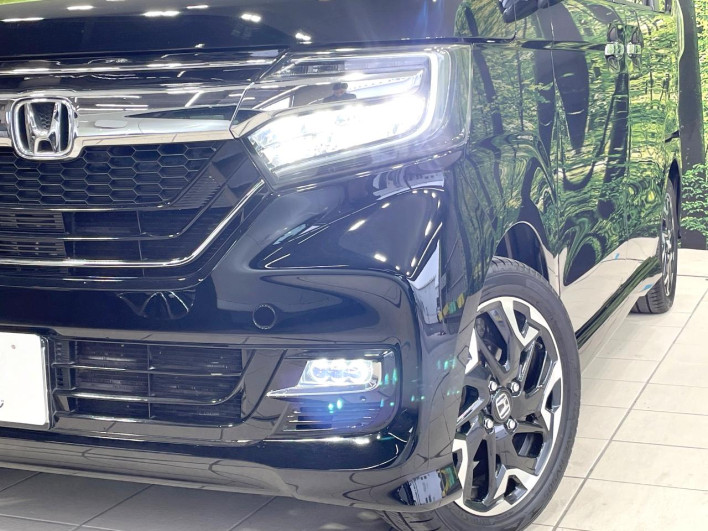 2019 Honda N-BOX CUSTOM DBA-JF3 (UW-6a238fb496738)[14]