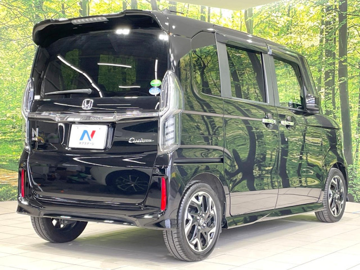 2019 Honda N-BOX CUSTOM DBA-JF3 (UW-6a238fb496738)[19]