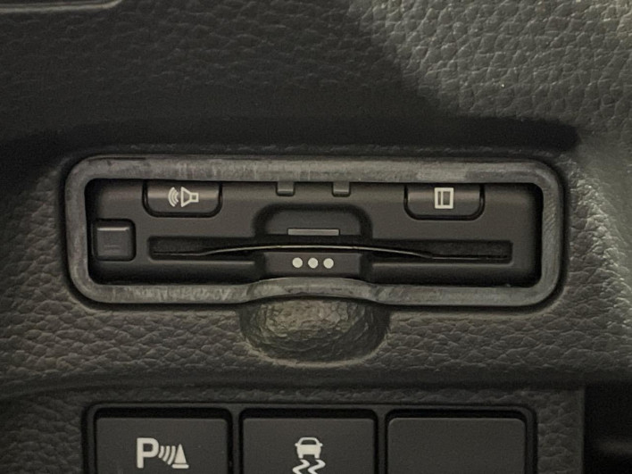 2021 Honda N-BOX CUSTOM 6BA-JF3 (UW-6a238fb9cb860)[9]
