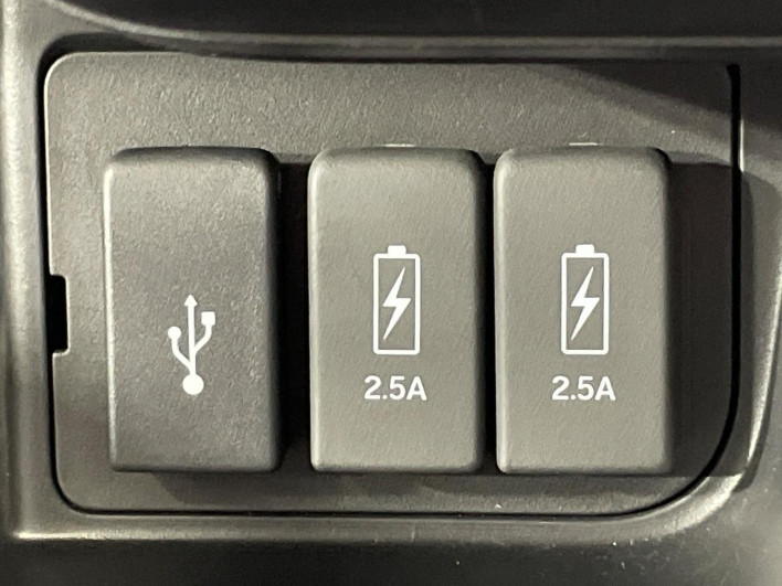 2021 Honda N-BOX CUSTOM 6BA-JF3 (UW-6a238fb9cb860)[25]