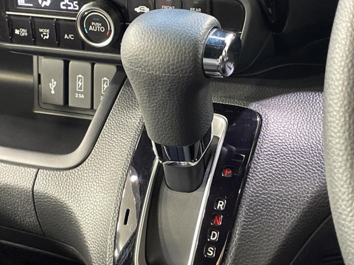 2021 Honda N-BOX CUSTOM 6BA-JF3 (UW-6a238fb9cb860)[20]