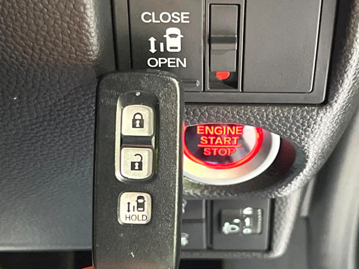 2023 Honda N-BOX CUSTOM 6BA-JF3 (UW-6a238fbed6532)[9]
