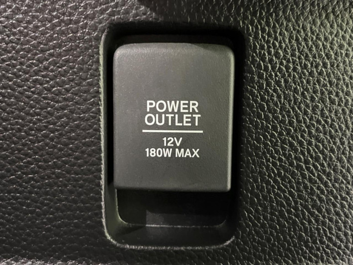 2018 Honda N-BOX CUSTOM DBA-JF4 (UW-6a238fc19e632)[26]