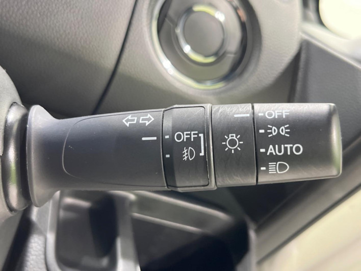 2018 Honda N-BOX CUSTOM DBA-JF4 (UW-6a238fc19e632)[19]