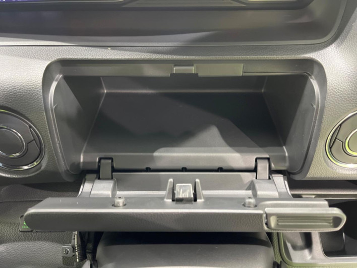 2018 Honda N-BOX CUSTOM DBA-JF4 (UW-6a238fc19e632)[29]