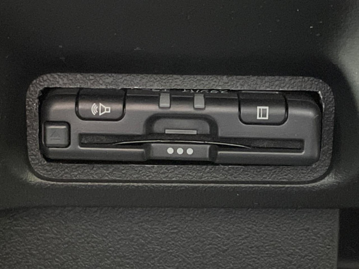 2024 Honda N-BOX CUSTOM 6BA-JF5 (UW-6a238fc3ba82d)[9]