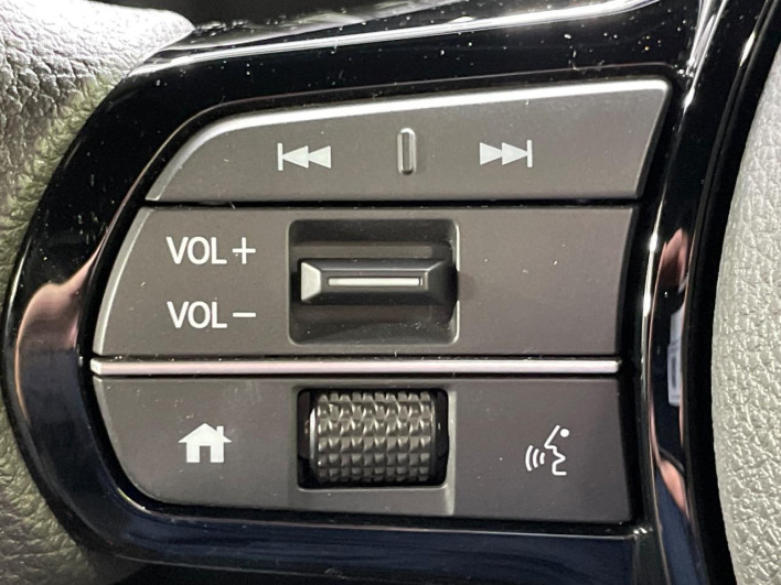 2024 Honda N-BOX CUSTOM 6BA-JF5 (UW-6a238fc3ba82d)[19]
