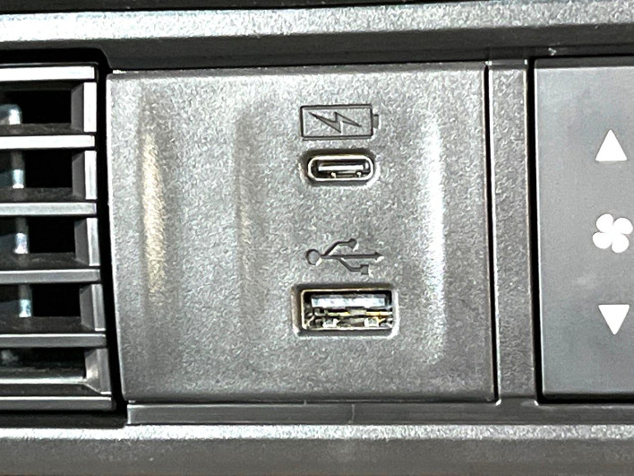 2025 Honda N-BOX Joy 6BA-JF6 (UW-6a238fcd3b073)[17]