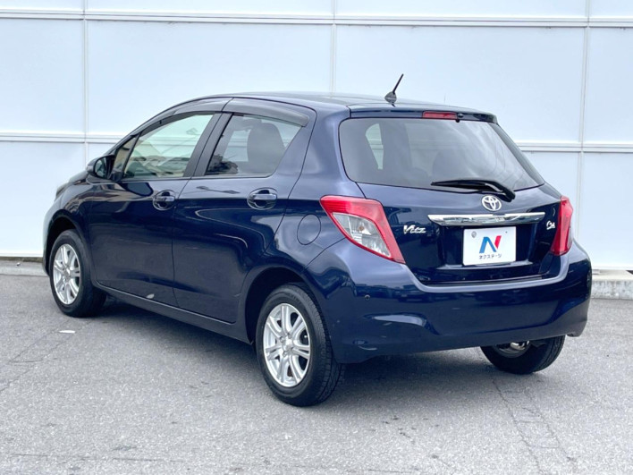 2013 Toyota Vitz DBA-KSP130 (UW-6a238fe751360)[15]