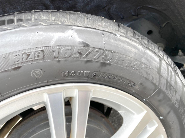 2013 Toyota Vitz DBA-KSP130 (UW-6a238fe751360)[10]