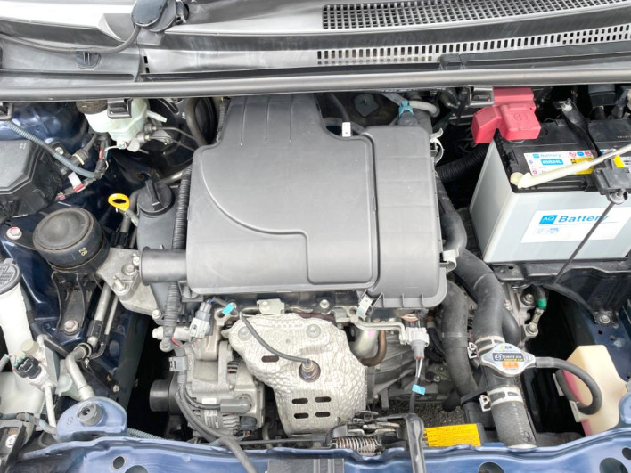 2013 Toyota Vitz DBA-KSP130 (UW-6a238fe751360)[4]
