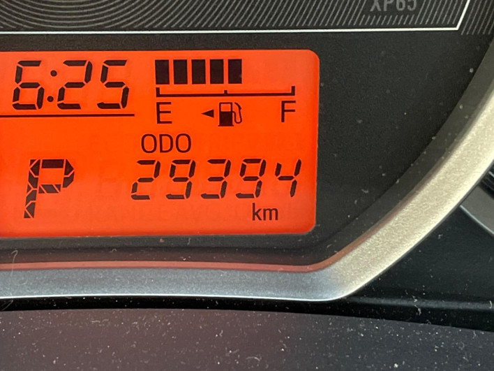 2013 Toyota Vitz DBA-KSP130 (UW-6a238fe751822)[2]