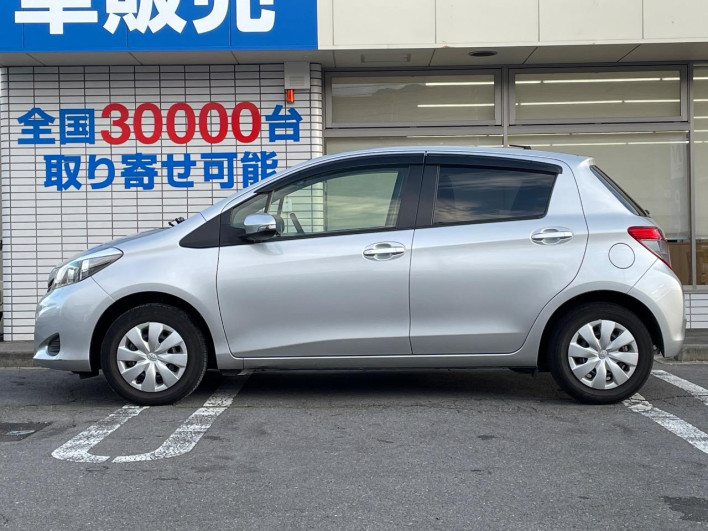 2013 Toyota Vitz DBA-KSP130 (UW-6a238fe751822)[4]