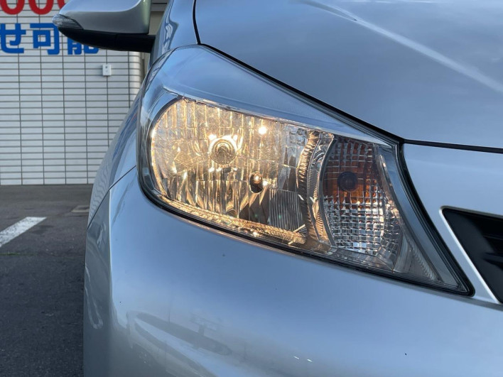 2013 Toyota Vitz DBA-KSP130 (UW-6a238fe751822)[11]