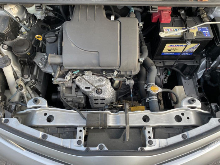 2013 Toyota Vitz DBA-KSP130 (UW-6a238fe751822)[20]