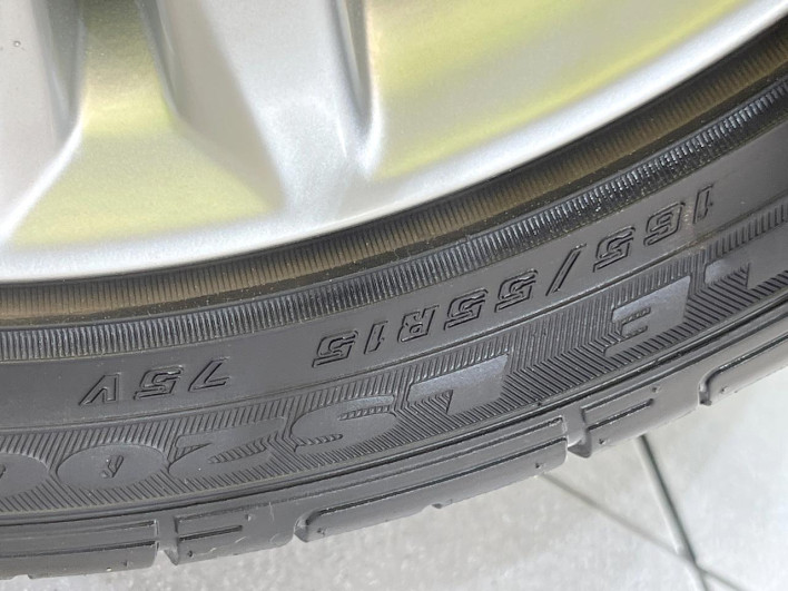 2011 Daihatsu Move Conte CBA-L575S (UW-6a238fec78467)[28]