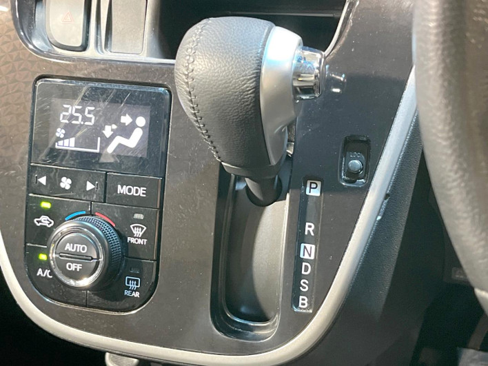 2017 Daihatsu Move DBA-LA150S (UW-6a238ff1b51aa)[25]
