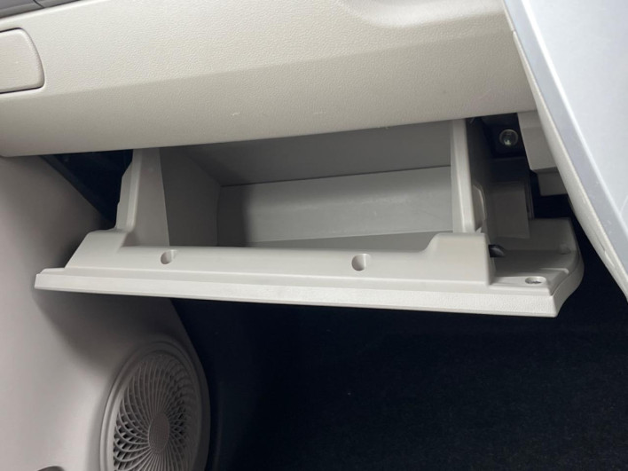 2016 Daihatsu Cast DBA-LA250S (UW-6a238ff3a0e6a)[19]