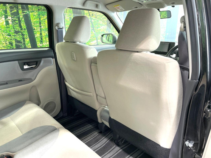2017 Daihatsu Cast DBA-LA250S (UW-6a238ff404ac0)[27]