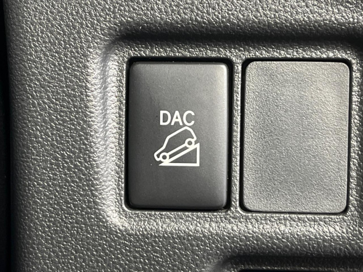 2015 Daihatsu Cast DBA-LA260S (UW-6a238ff67a386)[17]