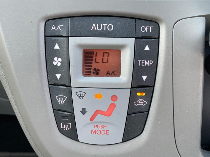 2011 Daihatsu Mirai Ease DBA-LA300S (UW-6a238ff6eb604)[28]