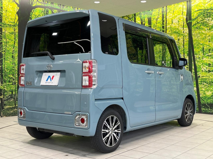 2022 Toyota Pixis Mega 3BA-LA700A (UW-6a23900acf6cd)[17]