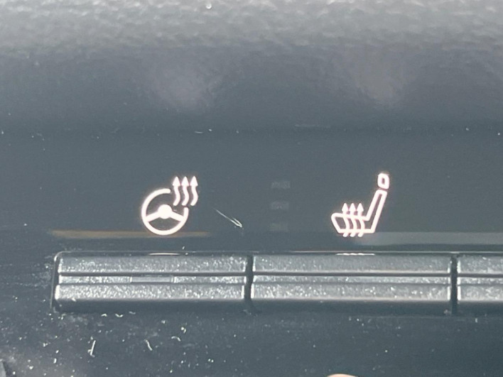 2024 Mitsubishi Triton 3DF-LC2T (UW-6a23901b27ead)[17]