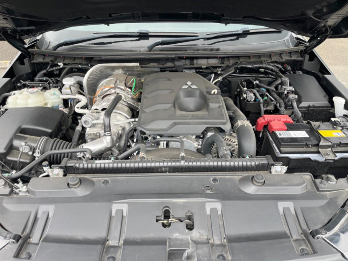 2024 Mitsubishi Triton 3DF-LC2T (UW-6a23901b27ead)[28]