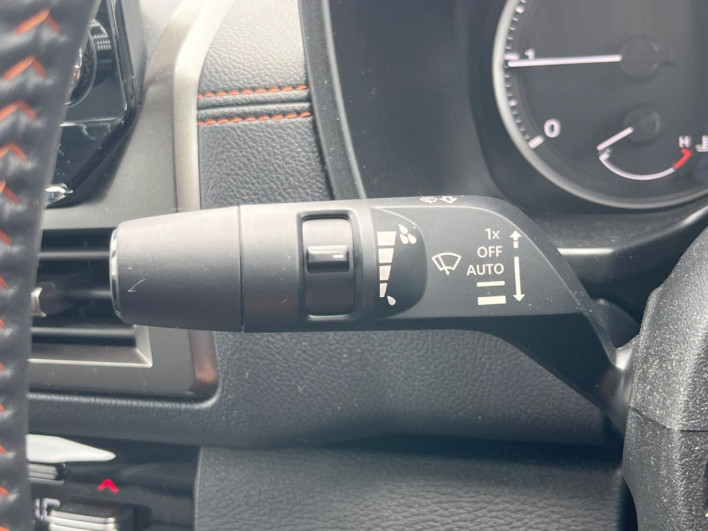 2024 Mitsubishi Triton 3DF-LC2T (UW-6a23901b27ead)[9]