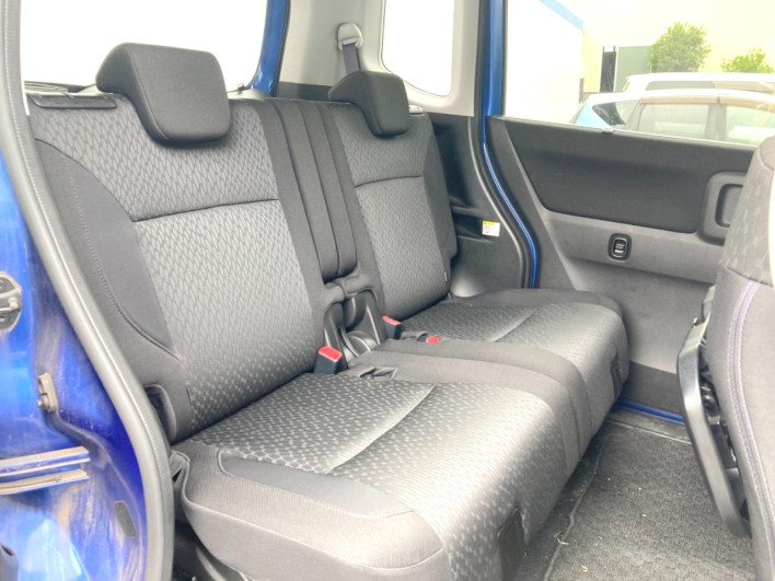 2016 Suzuki Solio Bandit DAA-MA36S (UW-6a23902726462)[16]