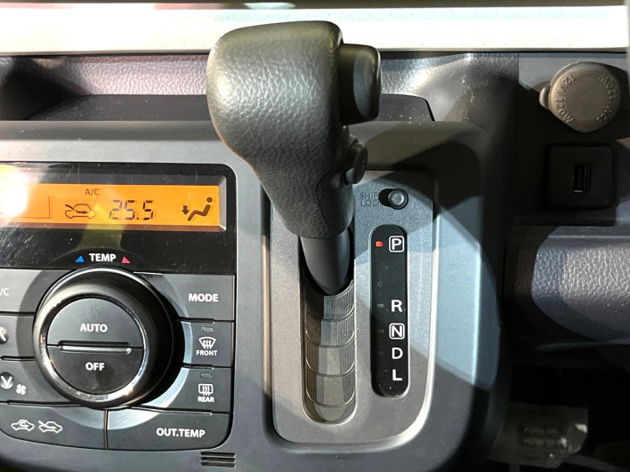 2011 Nissan Moco DBA-MG33S (UW-6a2390327f68a)[12]