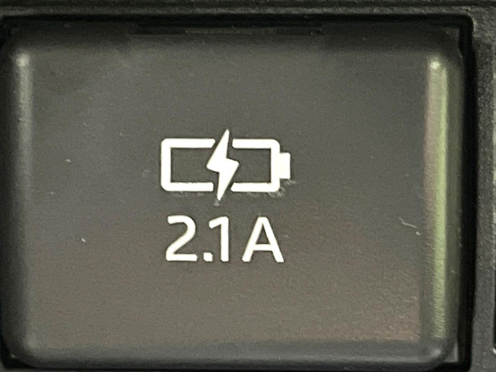 2022 Toyota Yaris Cross 6AA-MXPJ10 (UW-6a23906dd1079)[27]