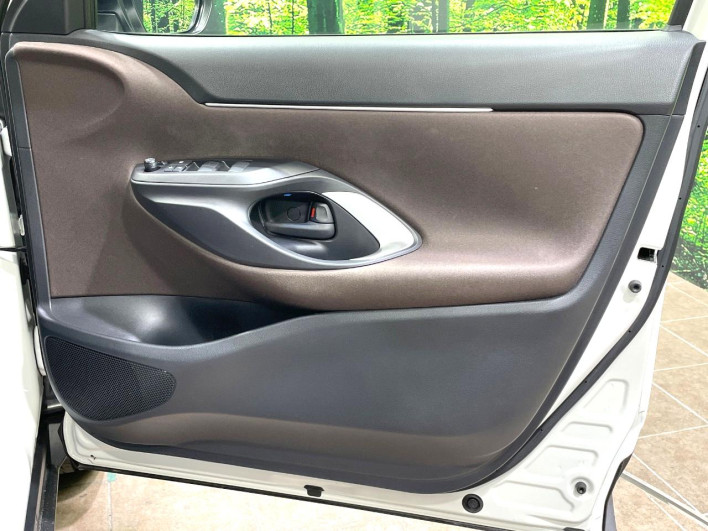 2022 Toyota Yaris Cross 6AA-MXPJ10 (UW-6a23906dd1079)[10]