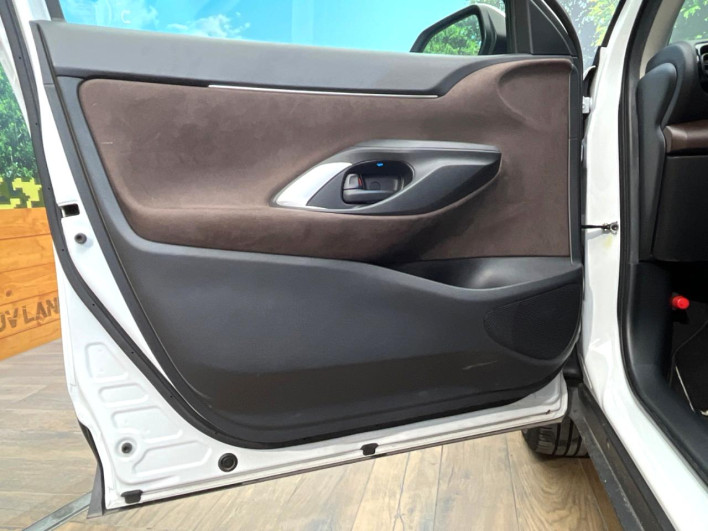 2023 Toyota Yaris Cross 6AA-MXPJ10 (UW-6a23906e70522)[15]