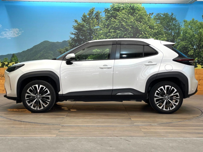 2023 Toyota Yaris Cross 6AA-MXPJ10 (UW-6a23906e70522)[8]