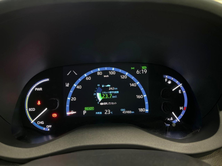 2023 Toyota Yaris Cross 6AA-MXPJ10 (UW-6a2390700cc08)[2]