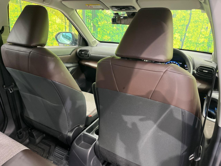 2022 Toyota Yaris Cross 6AA-MXPJ15 (UW-6a239071df633)[27]