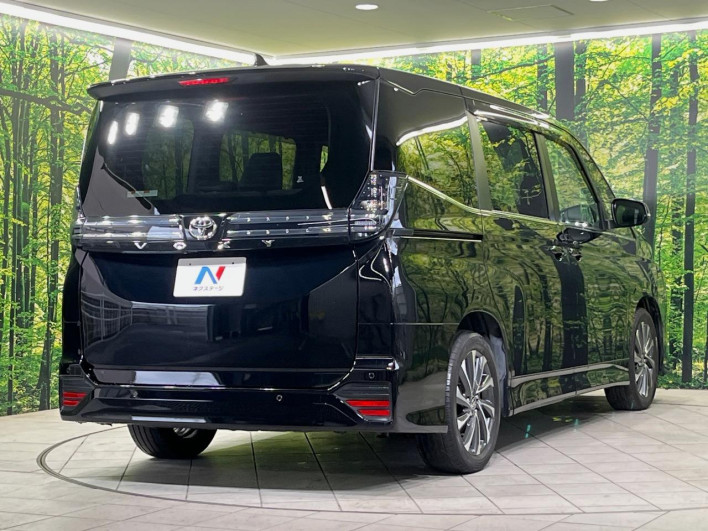 2023 Toyota Voxy 6BA-MZRA90W (UW-6a239087ec03d)[5]