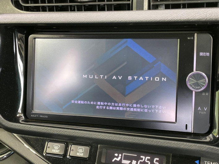 2014 Toyota Aqua DAA-NHP10 (UW-6a23908fa3b5b)[6]