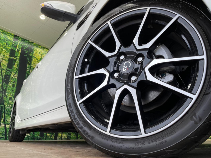 2014 Toyota Aqua DAA-NHP10 (UW-6a23908fa3b5b)[27]