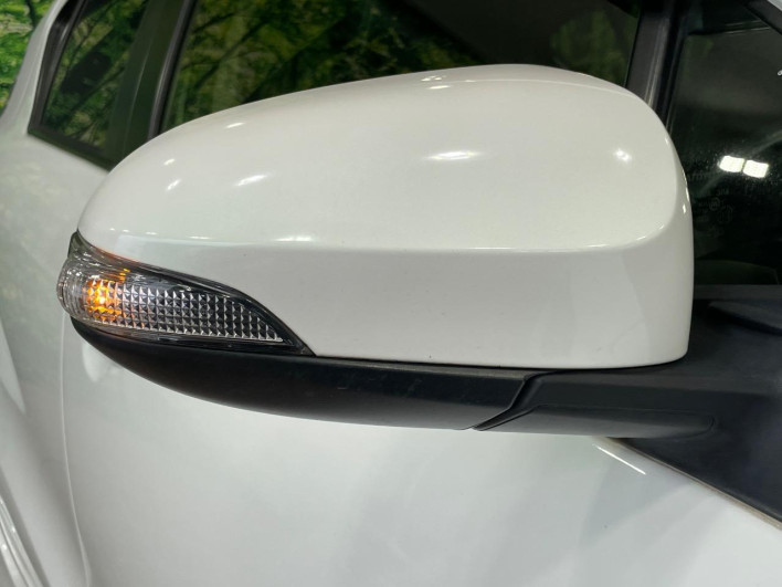 2014 Toyota Aqua DAA-NHP10 (UW-6a23908fa3b5b)[21]